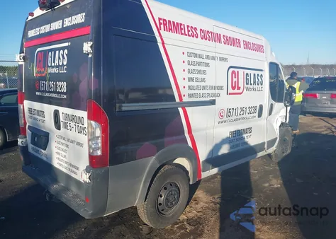 2018 Ram Promaster 2500 High Roof 136 Wb из США, поврежденный, VIN 3C6TRVCG3JE112834